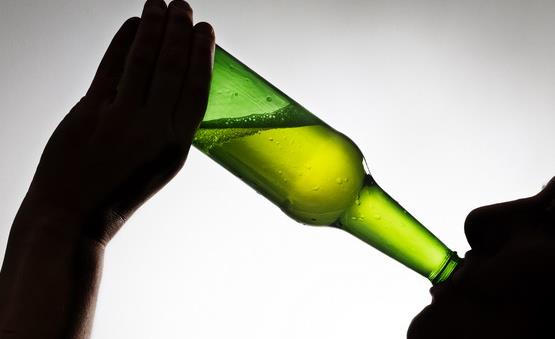 长期酗酒给身体带来10大危害 推荐四种中医戒酒方-福美阁
